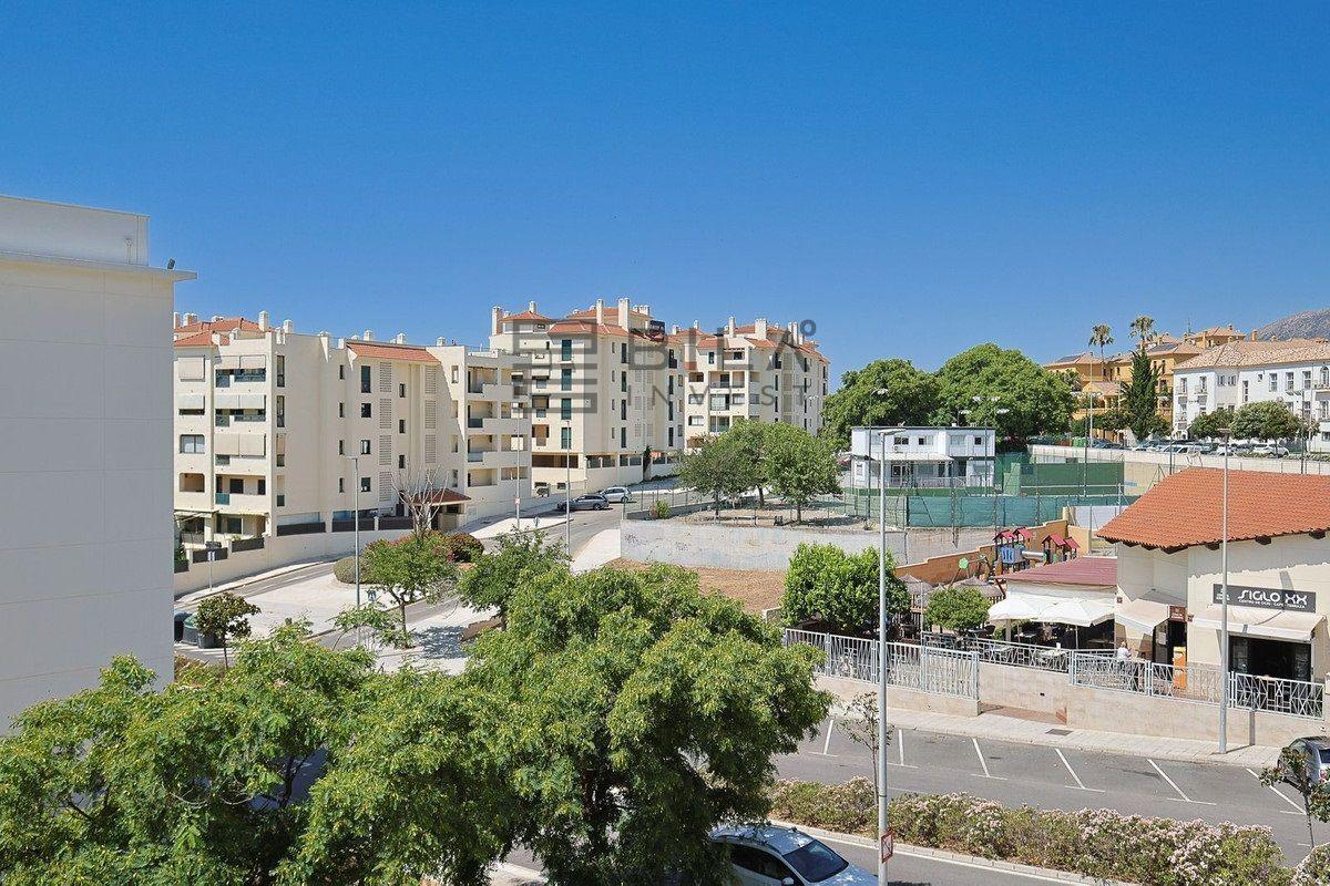 Flat for Sale in Benalmádena