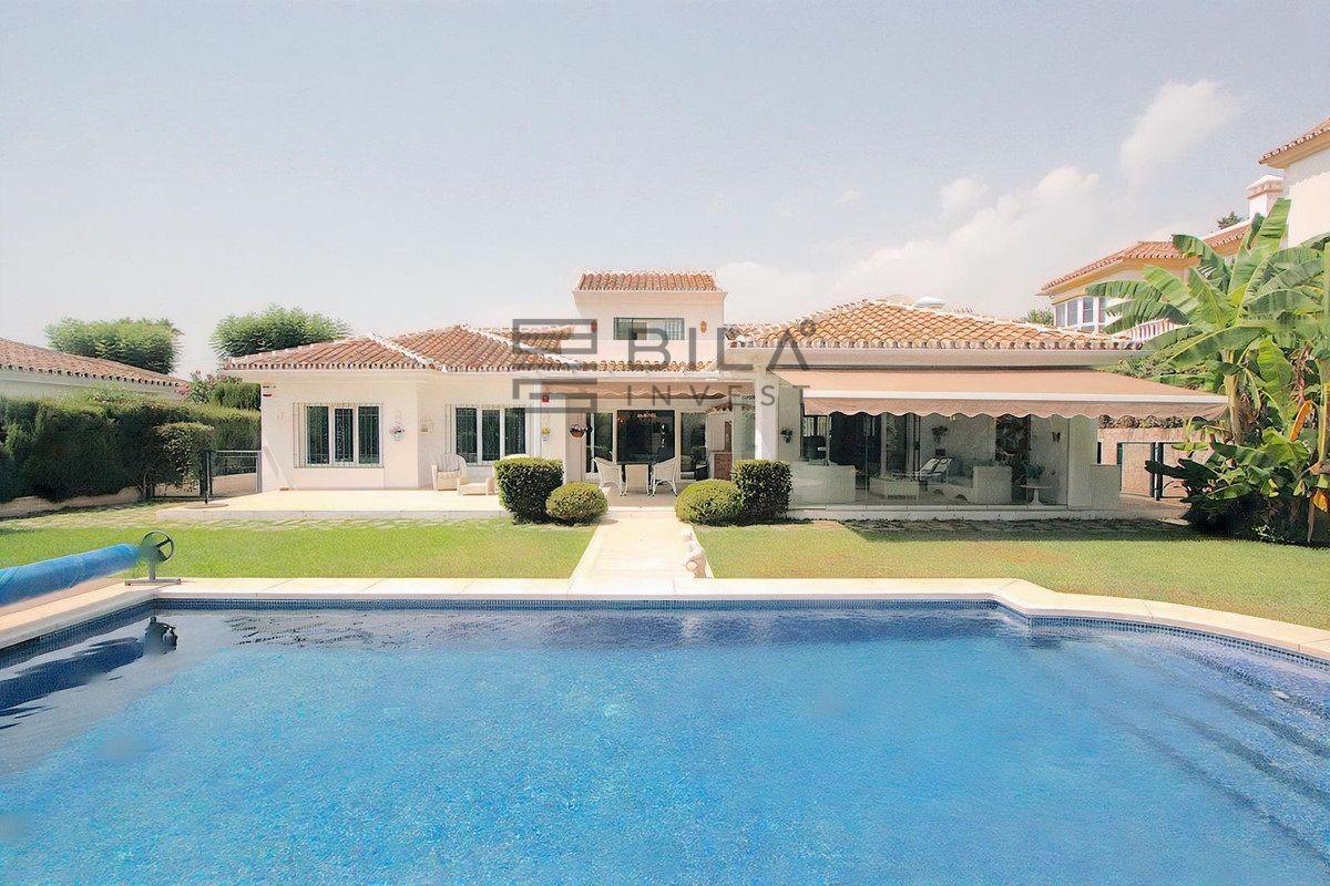 Chalet for Sale in Mijas