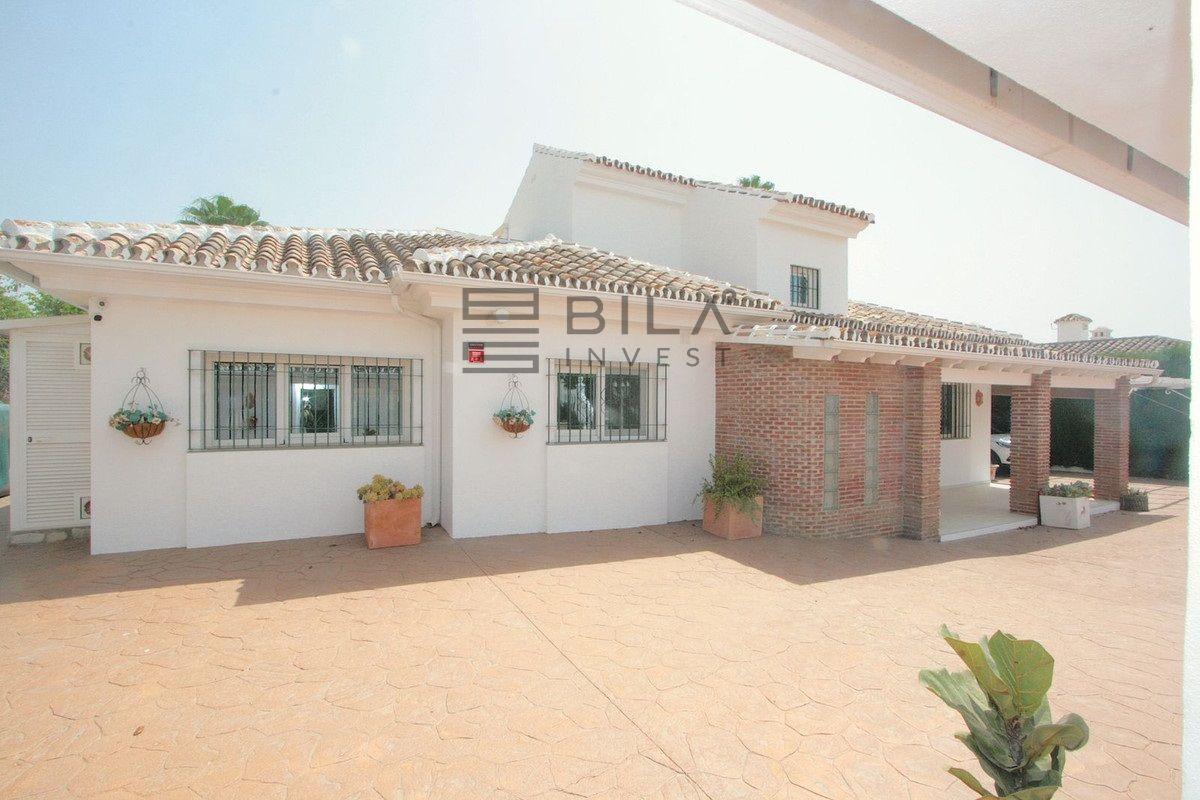 Chalet for Sale in Mijas