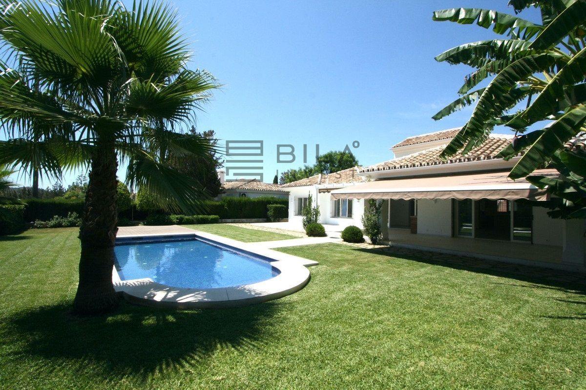 Chalet for Sale in Mijas
