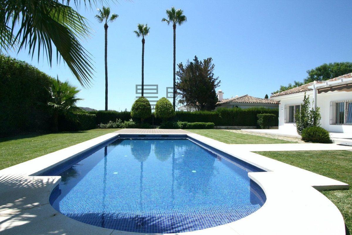 Chalet for Sale in Mijas