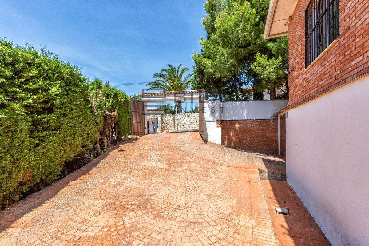 Chalet for Sale in Mijas