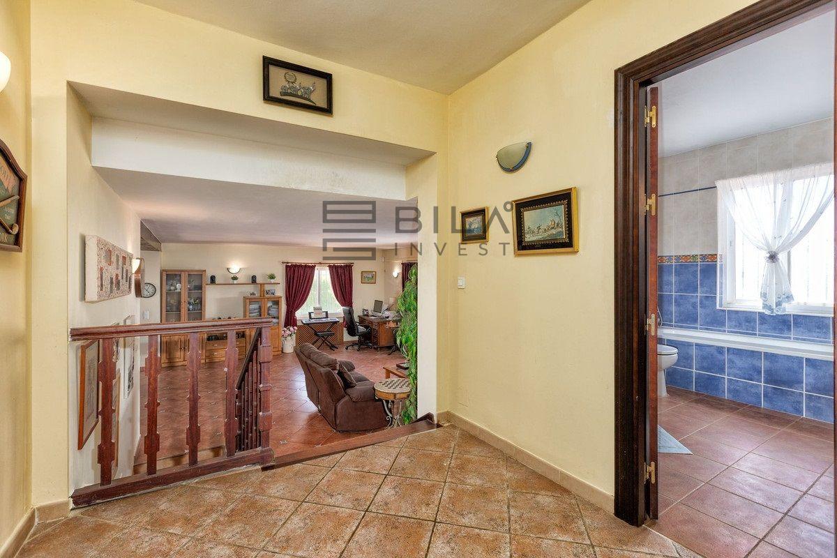 Chalet for Sale in Mijas