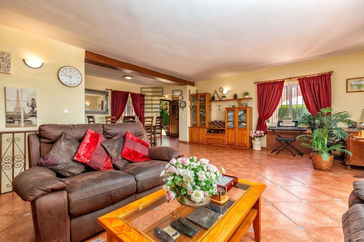 Chalet for Sale in Mijas