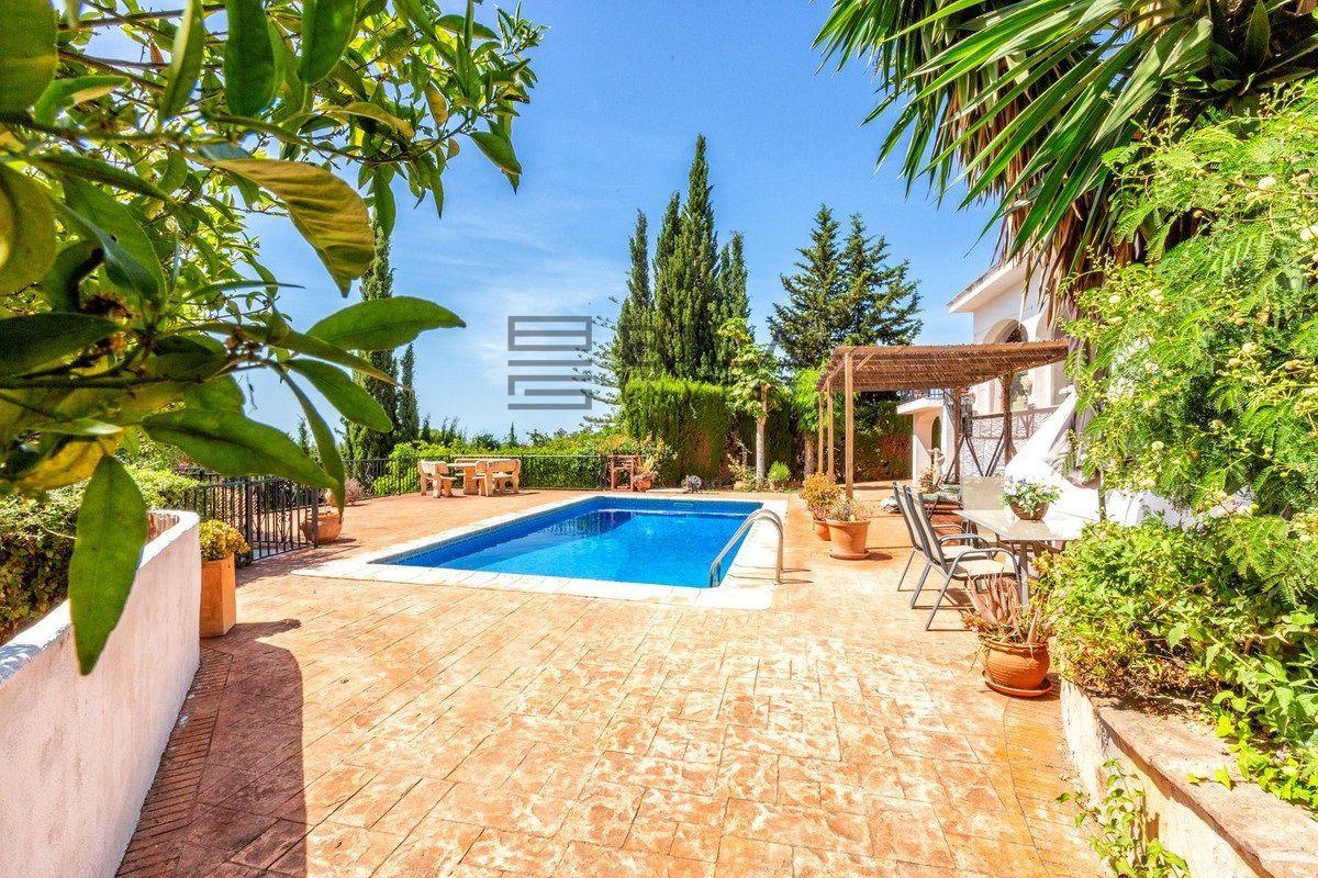 Chalet for Sale in Mijas