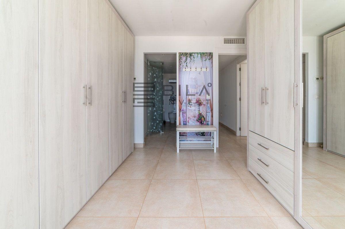 Flat for Sale in Mijas