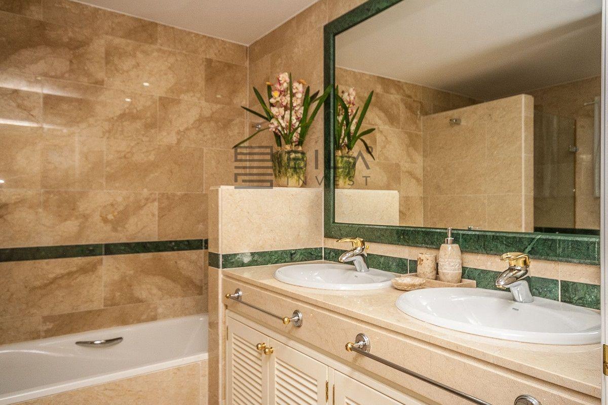 Flat for Sale in Marbella