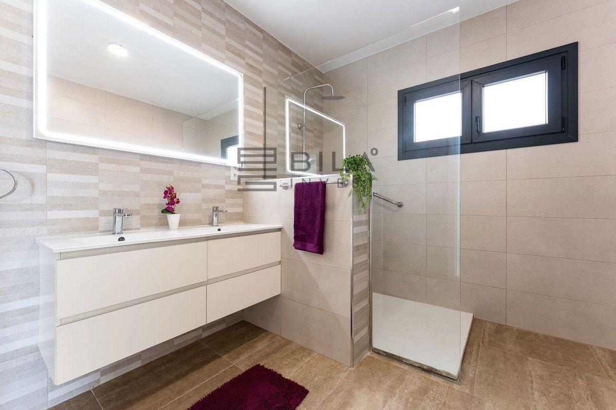 Chalet for Sale in Mijas