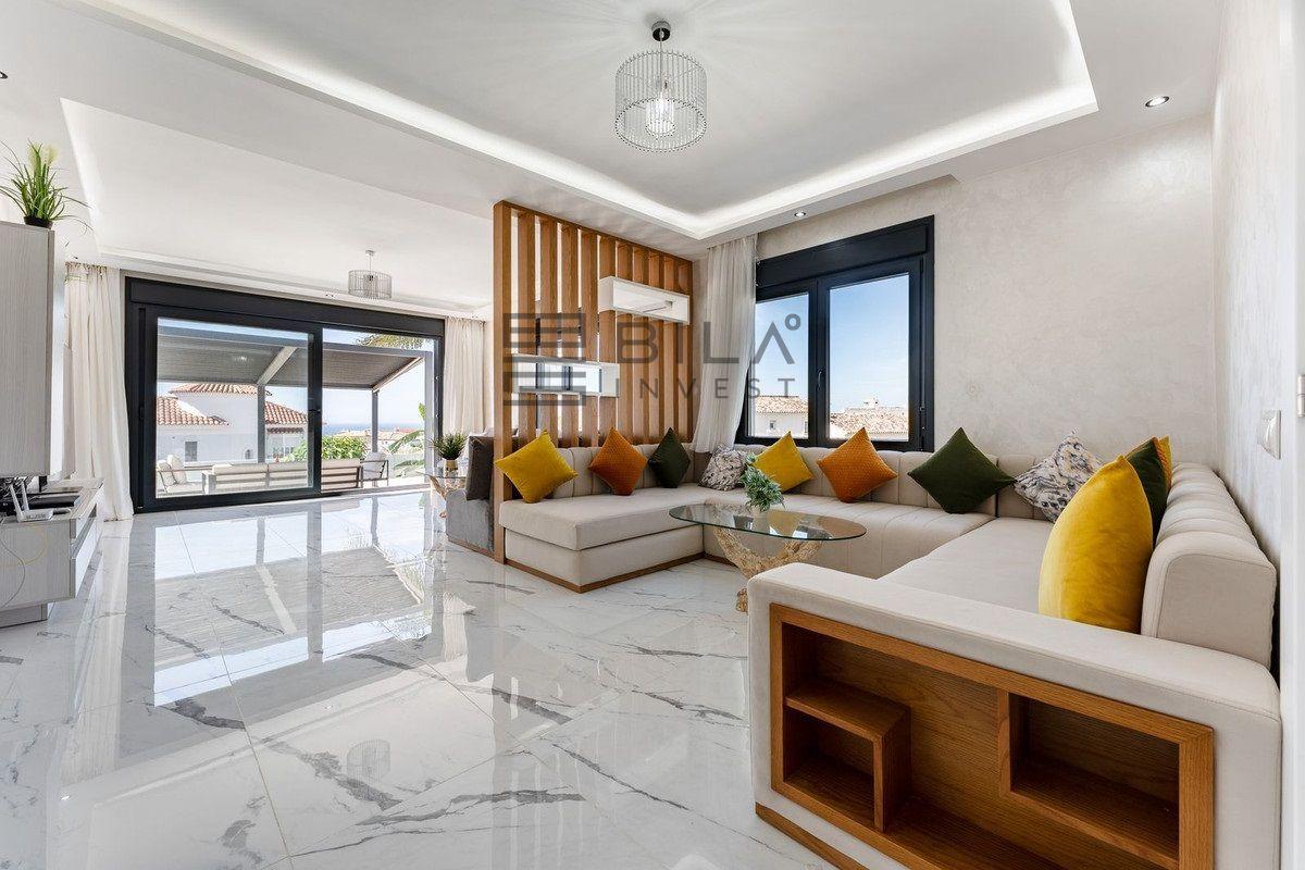 Chalet for Sale in Mijas