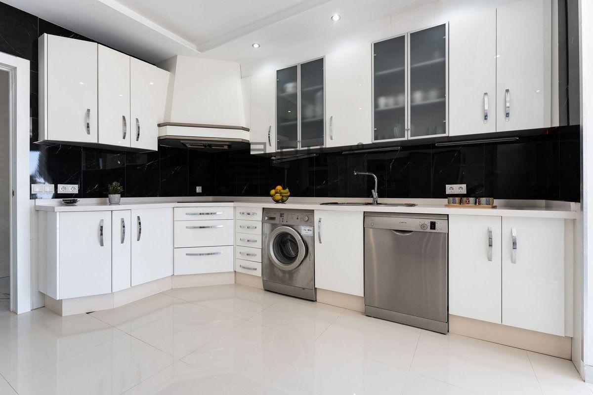 Chalet for Sale in Mijas