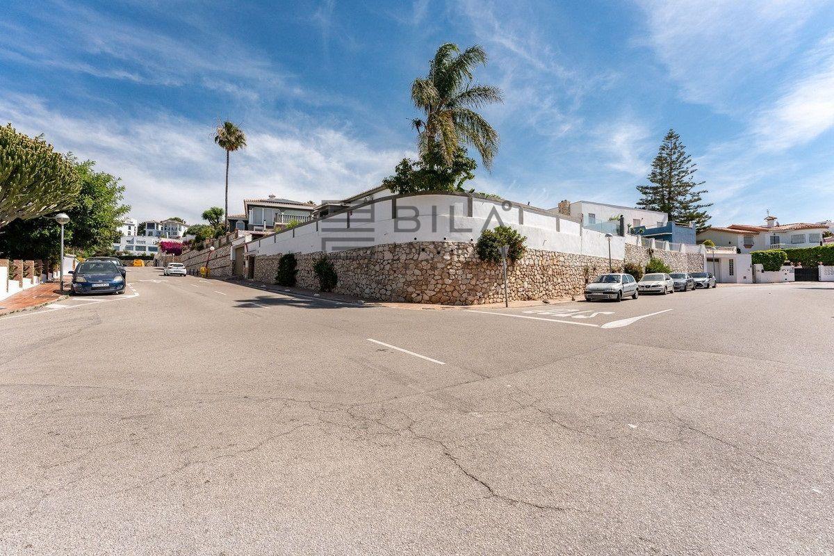Chalet for Sale in Mijas