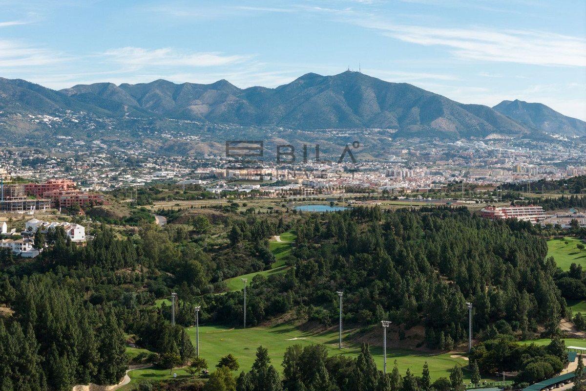 Chalet for Sale in Mijas