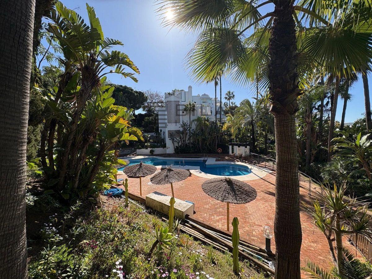 Flat for Sale in Marbella