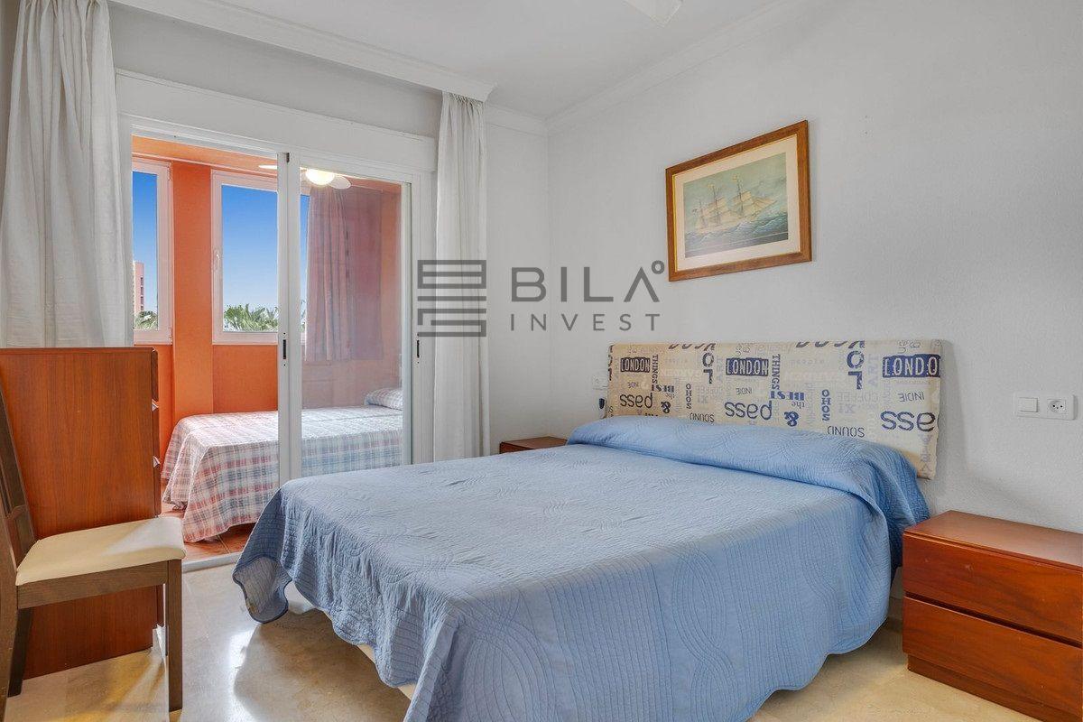 Flat for Sale in Benalmádena