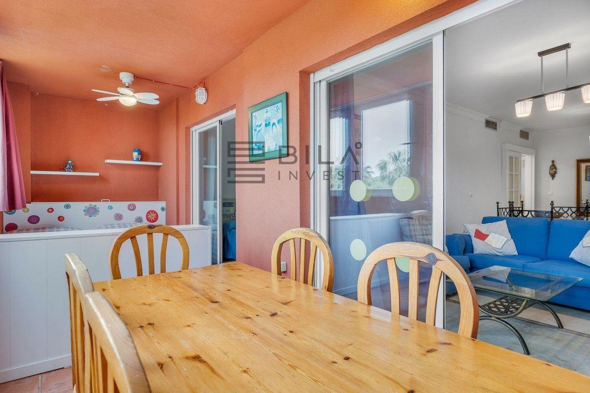 Flat for Sale in Benalmádena