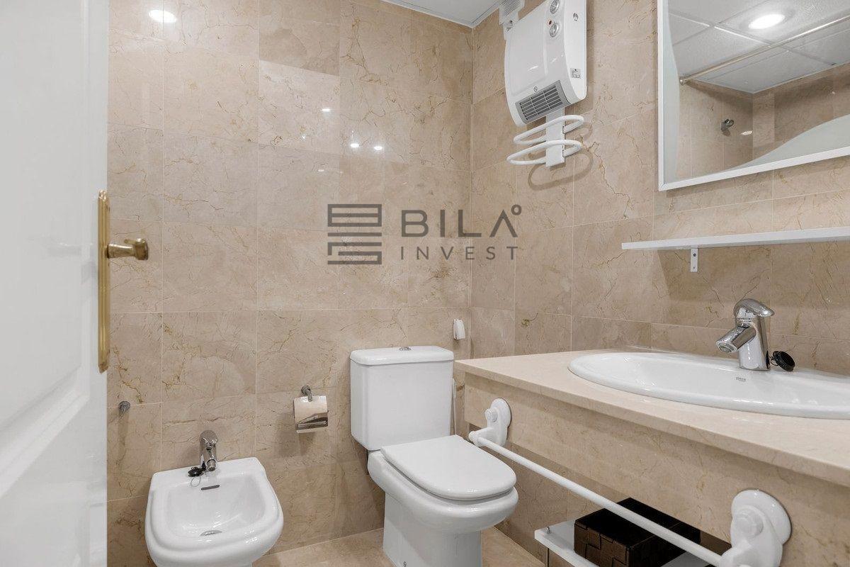 Flat for Sale in Benalmádena