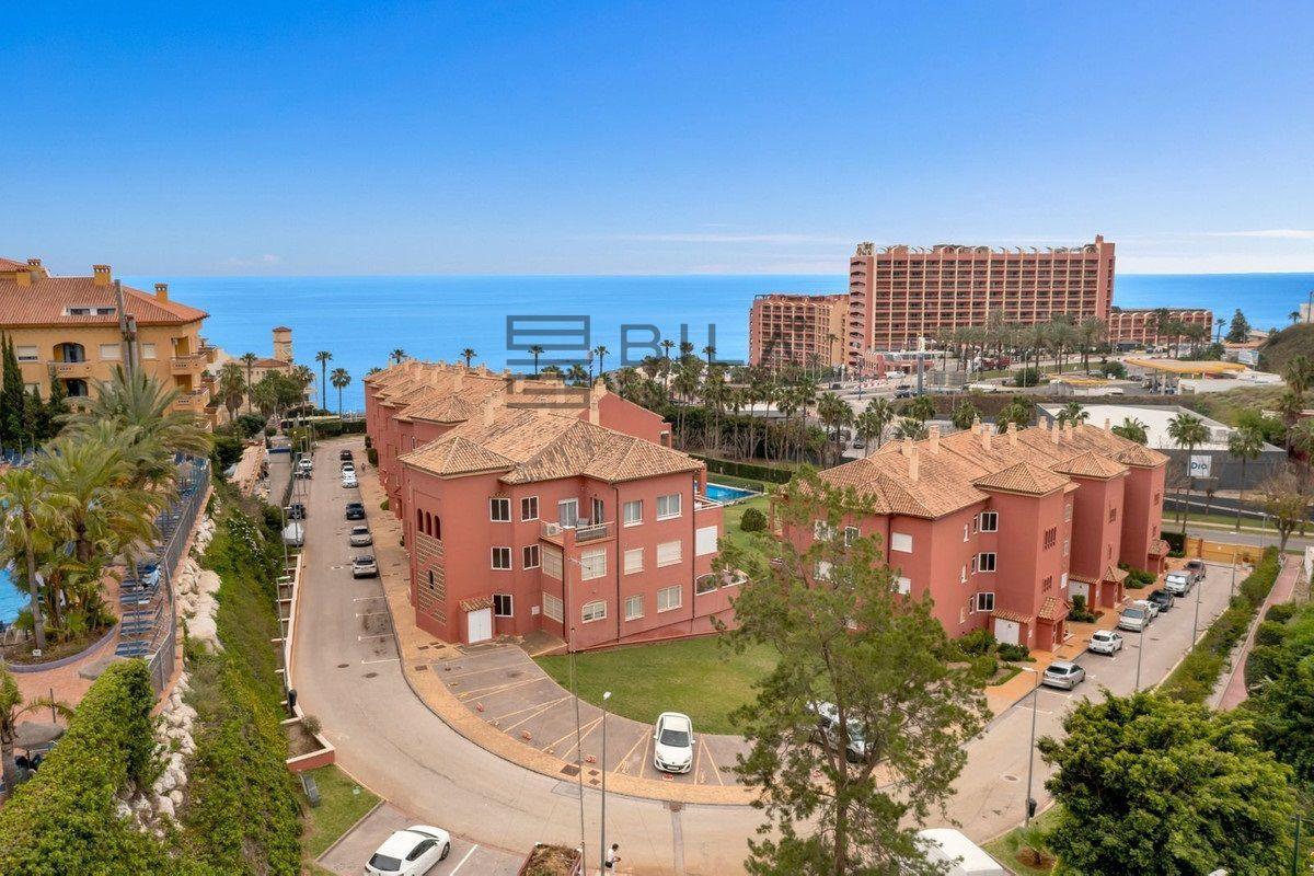 Flat for Sale in Benalmádena