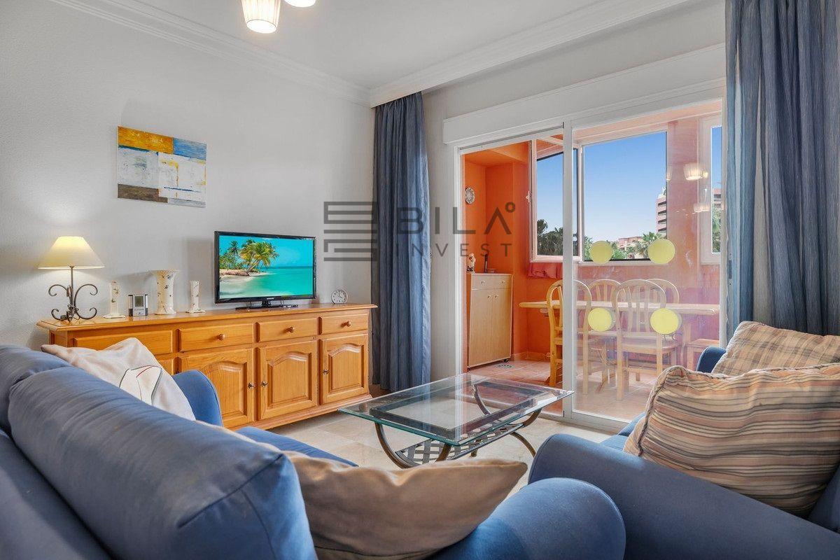 Flat for Sale in Benalmádena