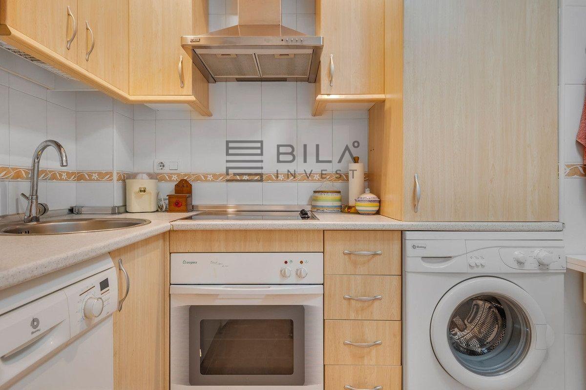 Flat for Sale in Benalmádena