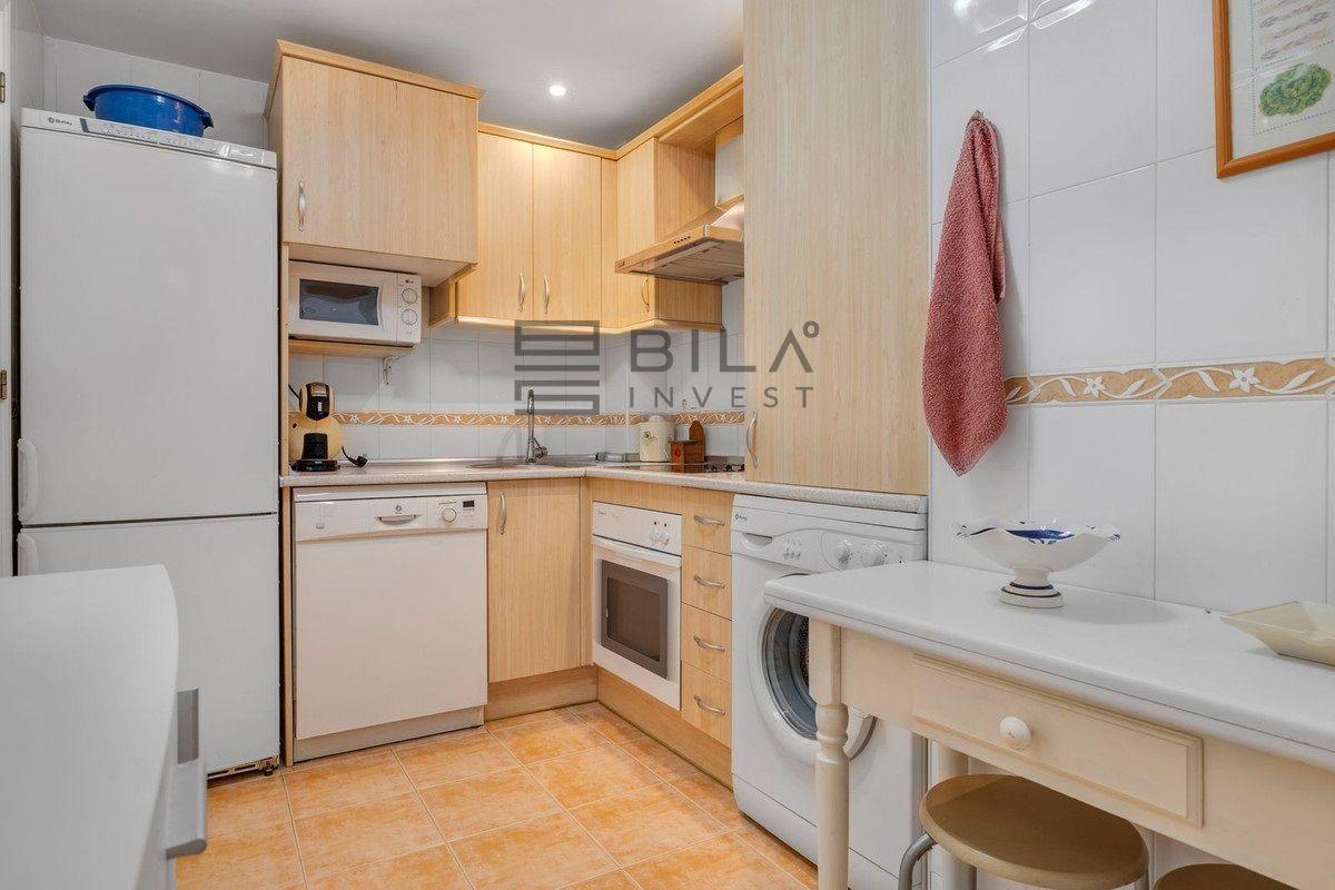 Flat for Sale in Benalmádena