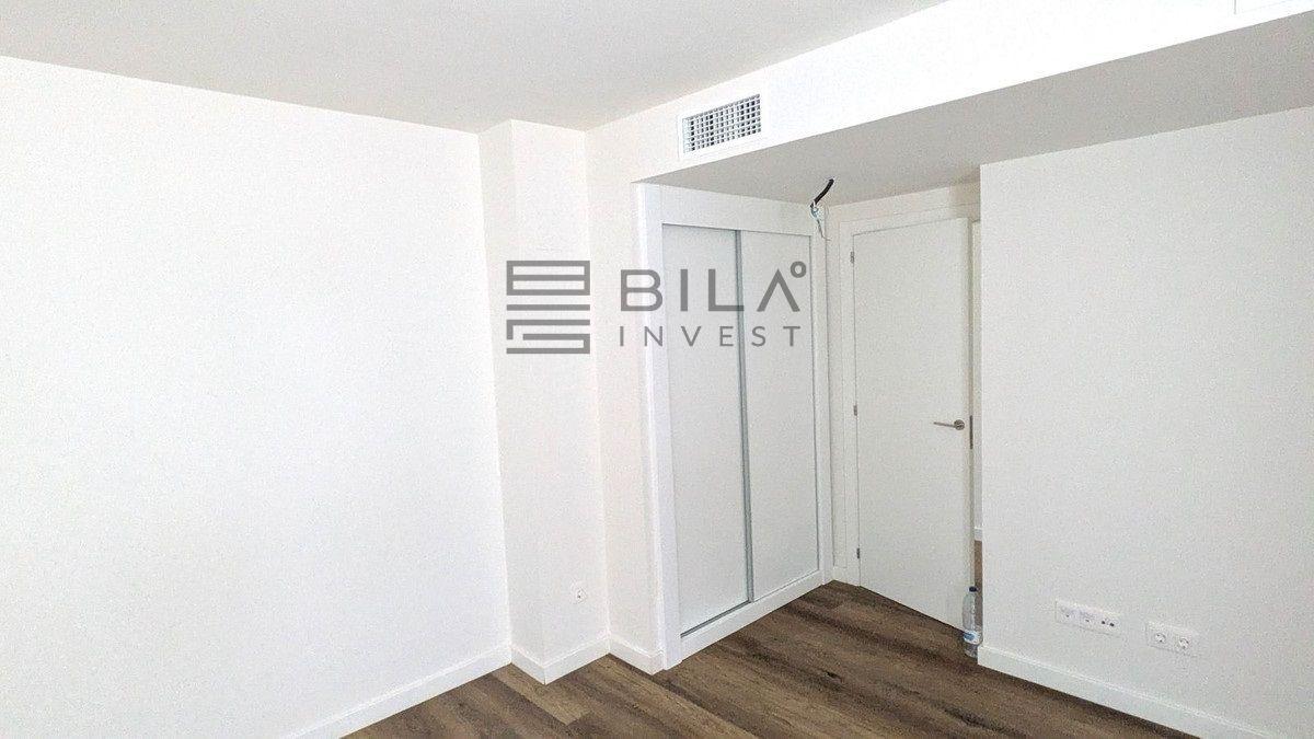 Flat for Sale in Fuengirola