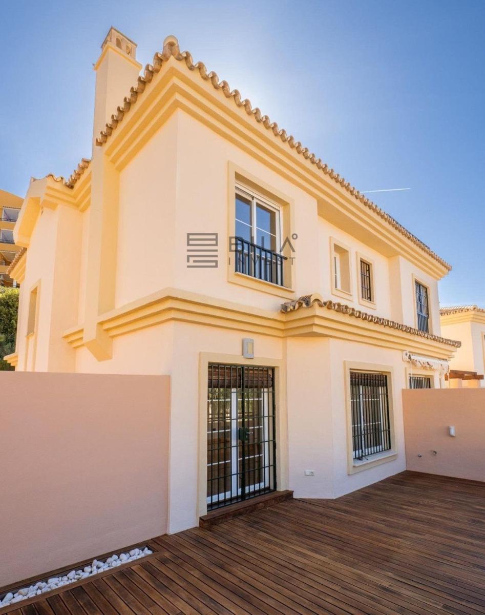 Chalet for Sale in Fuengirola