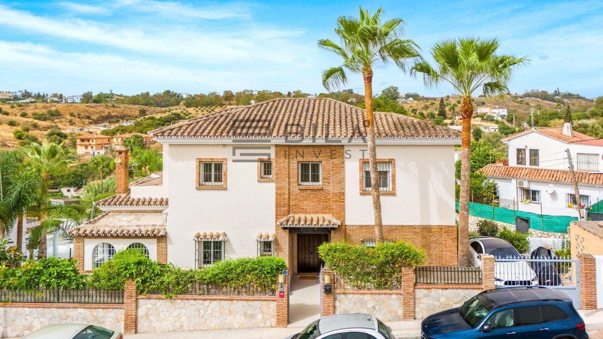Chalet for Sale in Mijas