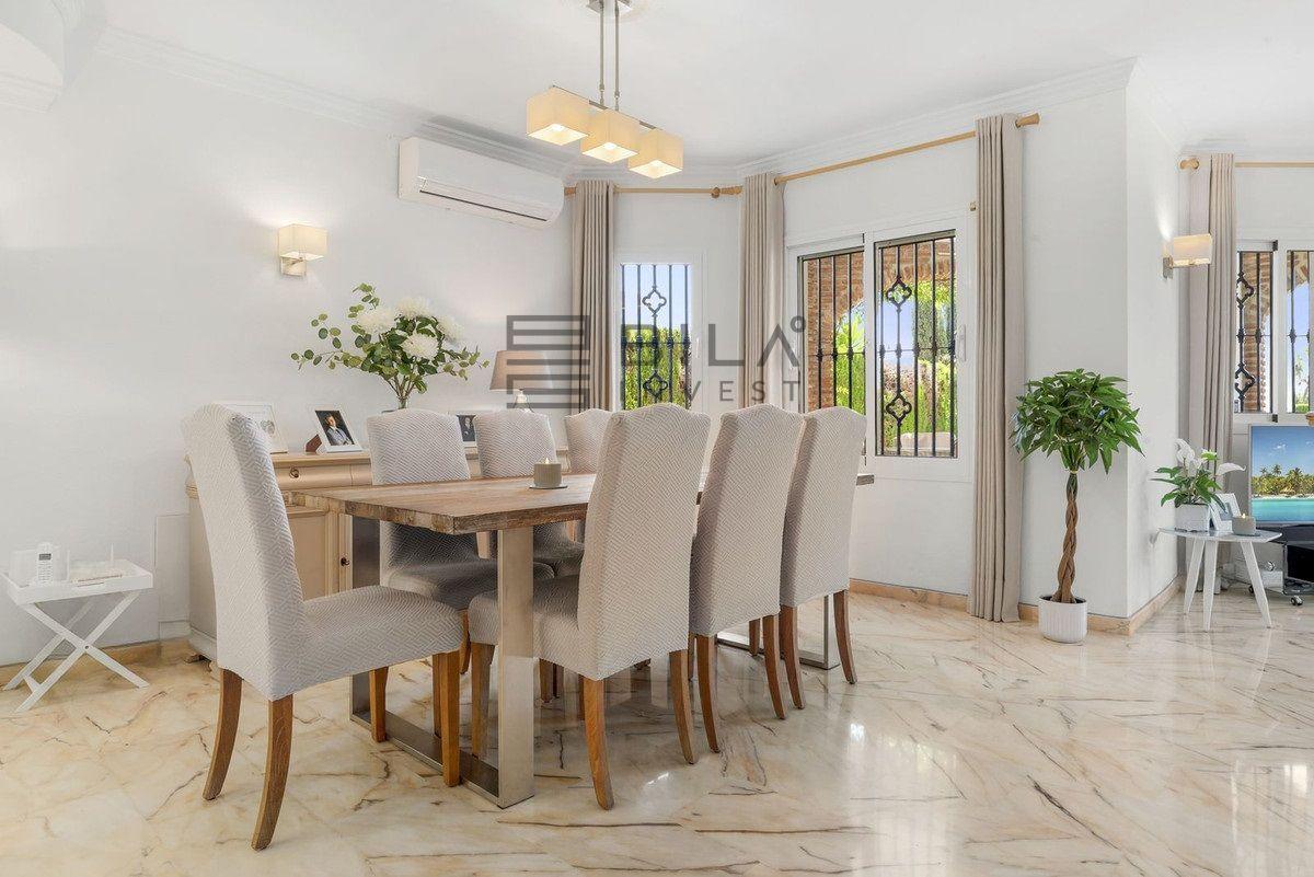 Chalet for Sale in Mijas