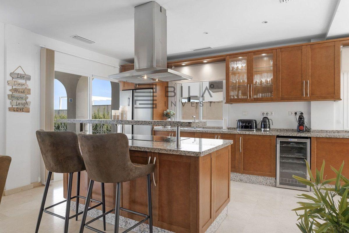 Chalet for Sale in Mijas