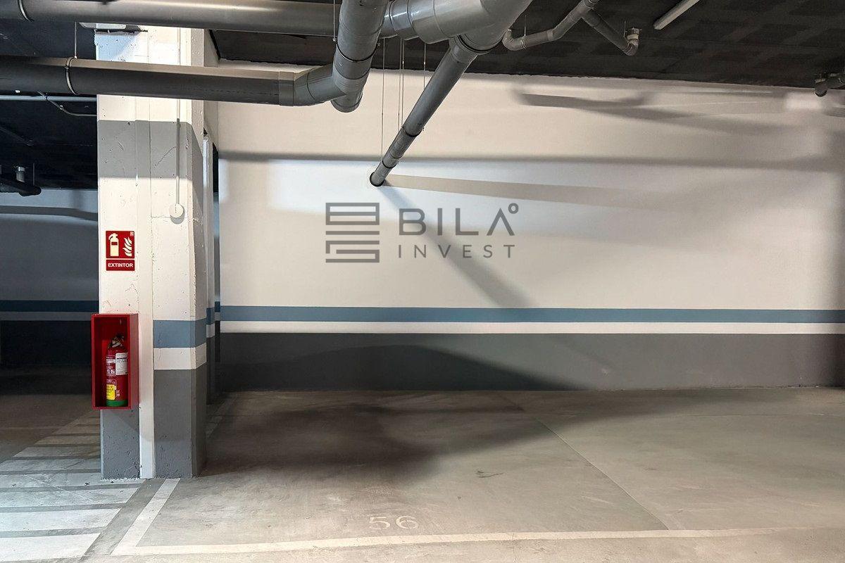Flat for Sale in Benalmádena