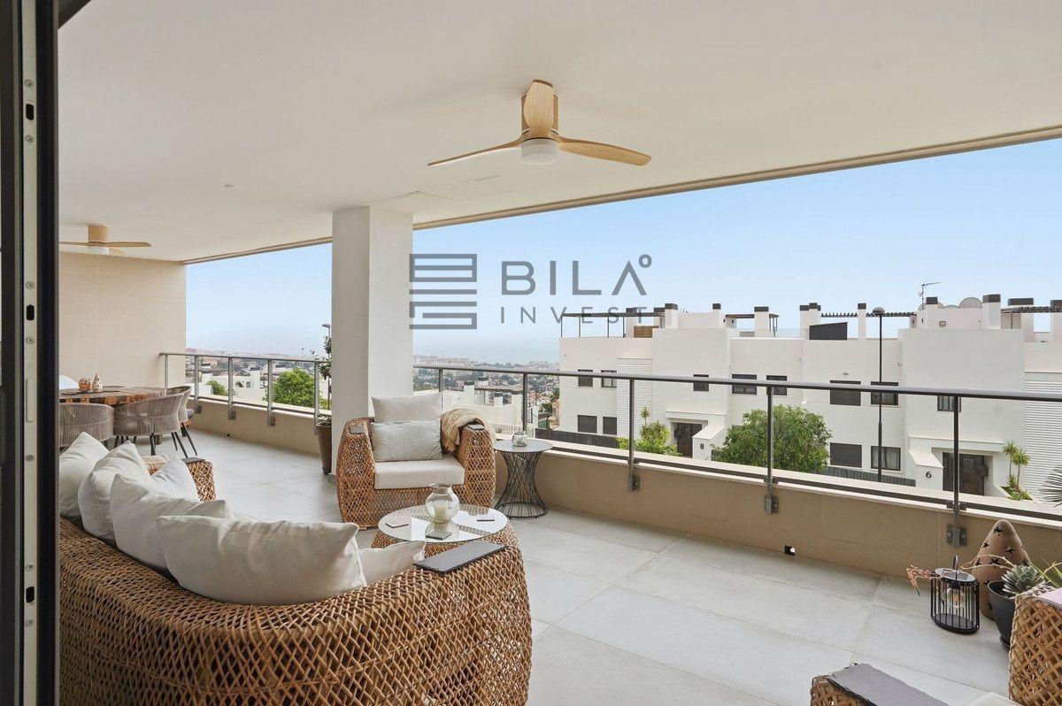Flat for Sale in Benalmádena