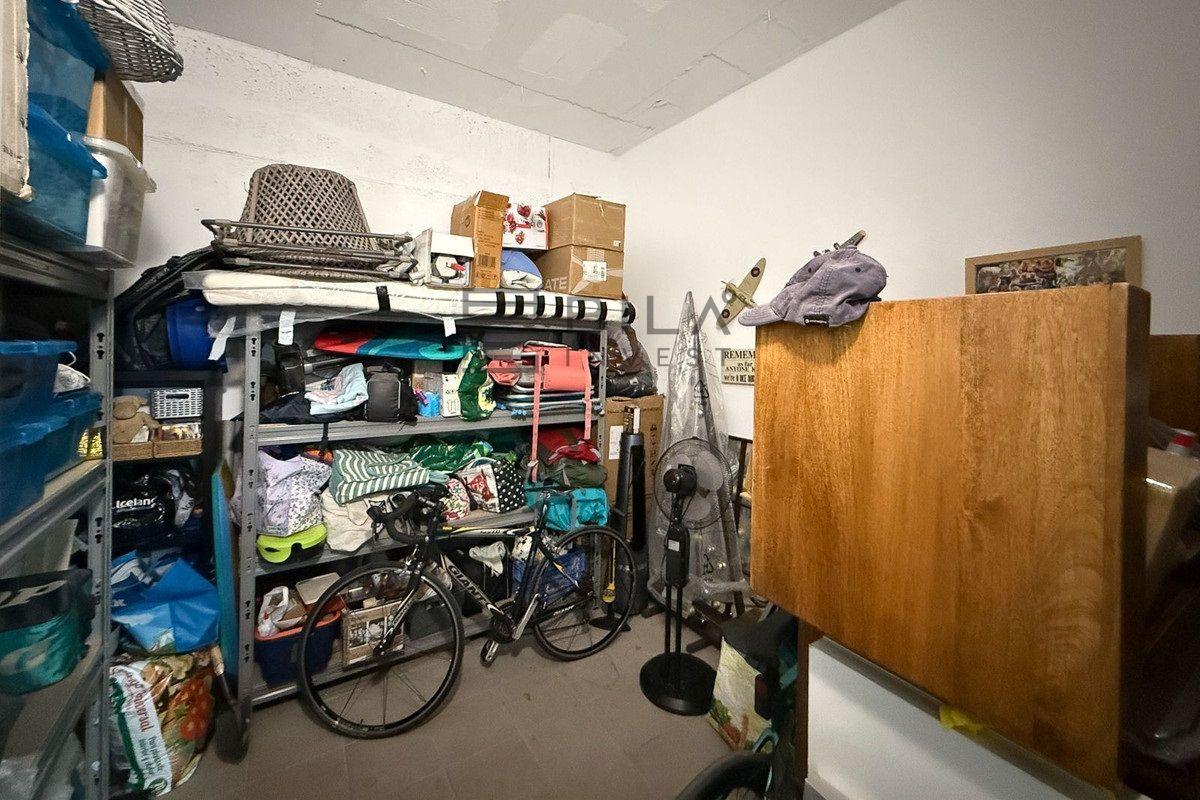 Flat for Sale in Benalmádena