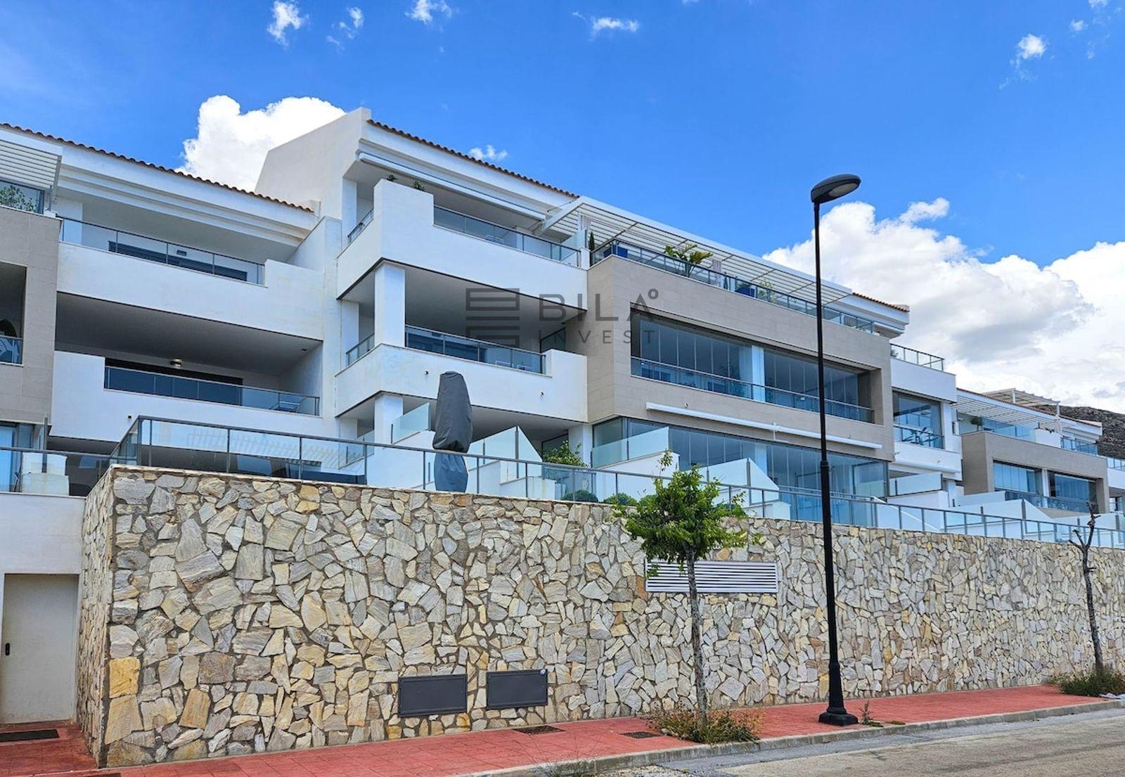 Flat for Sale in Benalmádena