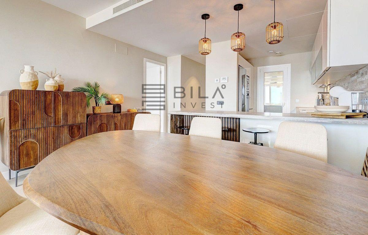 Flat for Sale in Benalmádena