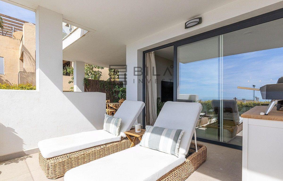 Flat for Sale in Benalmádena