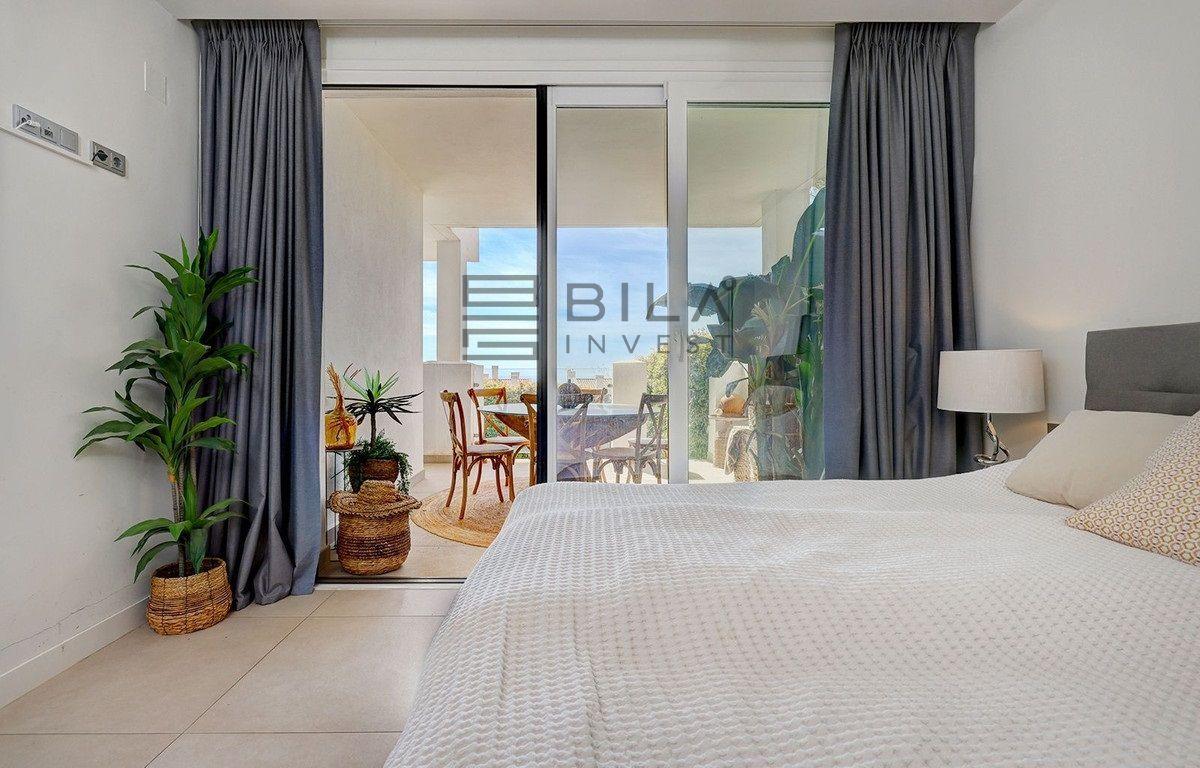 Flat for Sale in Benalmádena