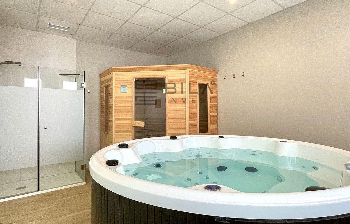 Flat for Sale in Benalmádena