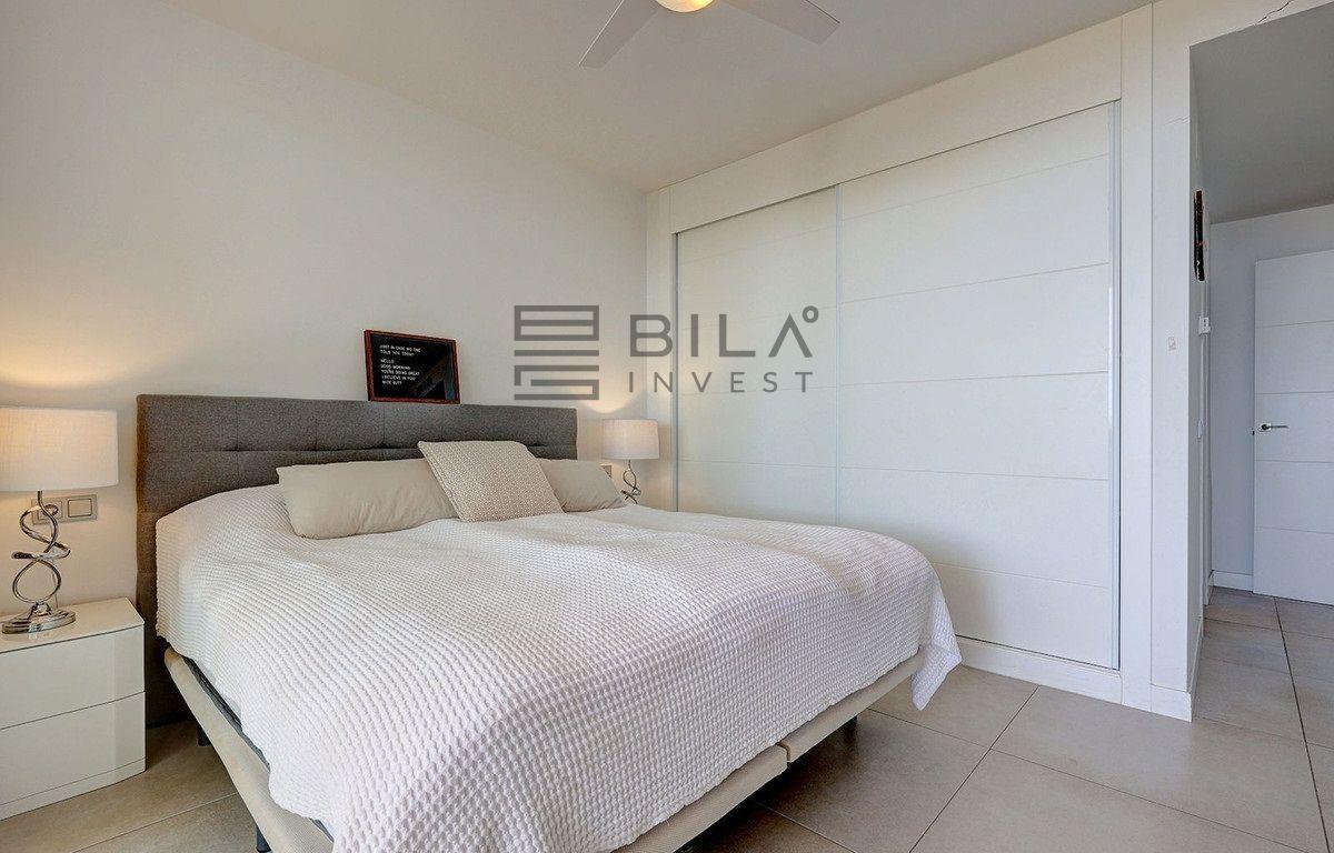 Flat for Sale in Benalmádena