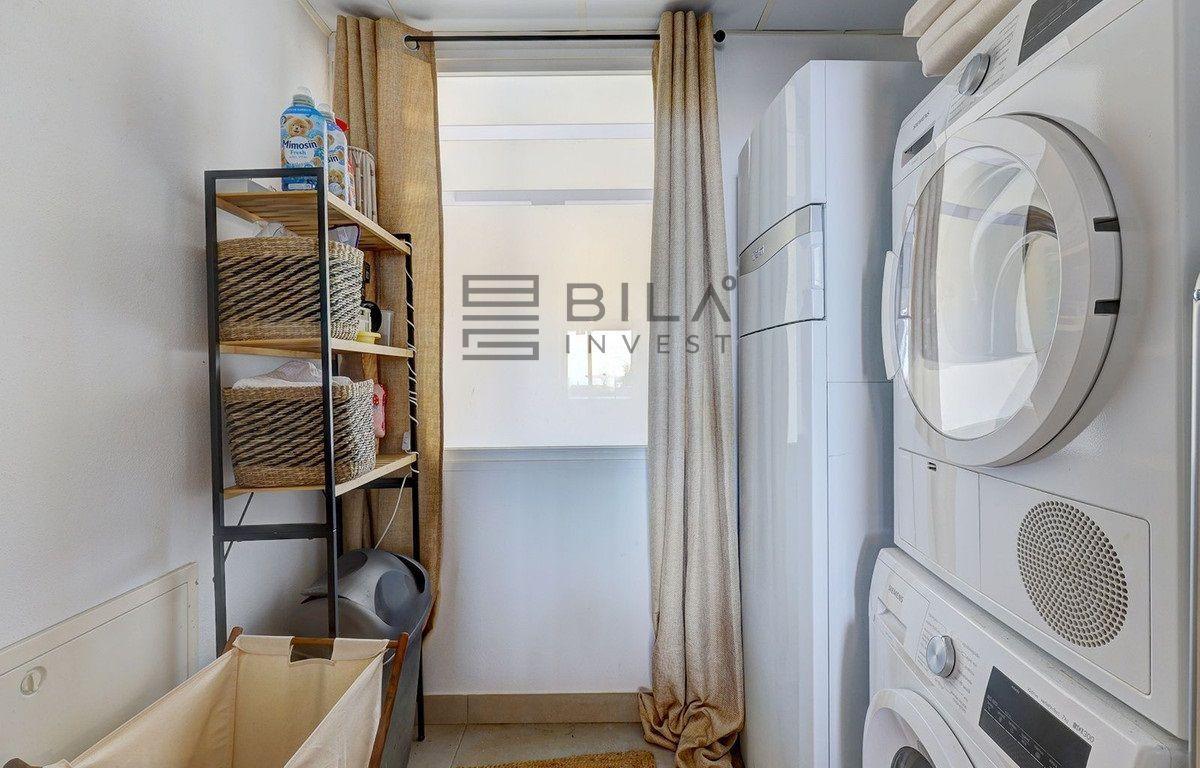 Flat for Sale in Benalmádena