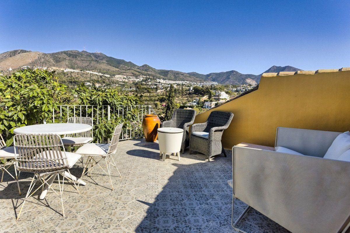 Chalet for Sale in Benalmádena