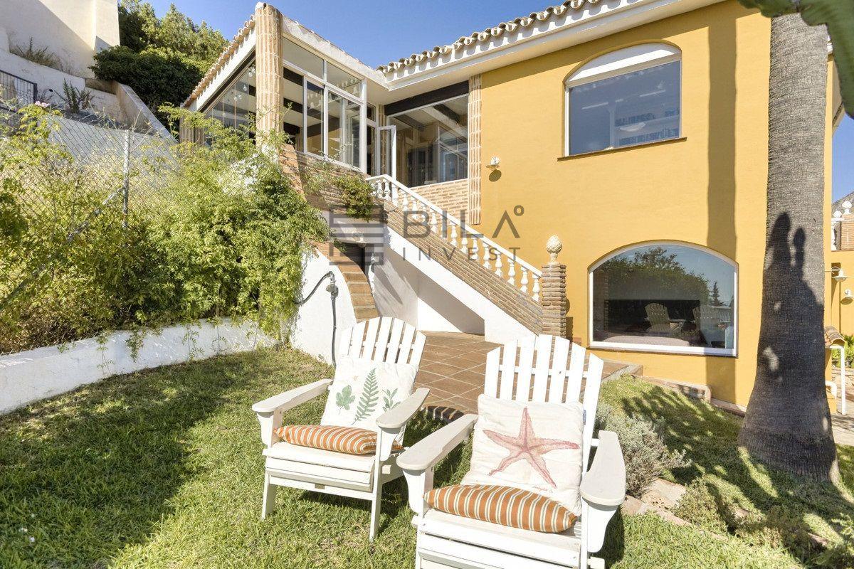 Chalet for Sale in Benalmádena