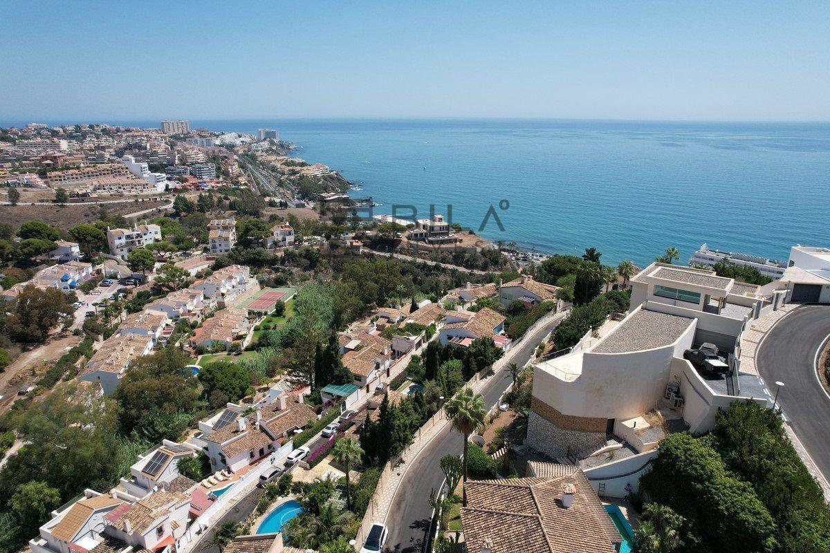 Chalet for Sale in Benalmádena