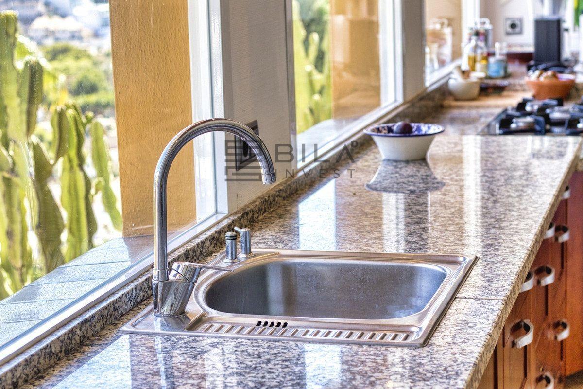 Chalet for Sale in Benalmádena