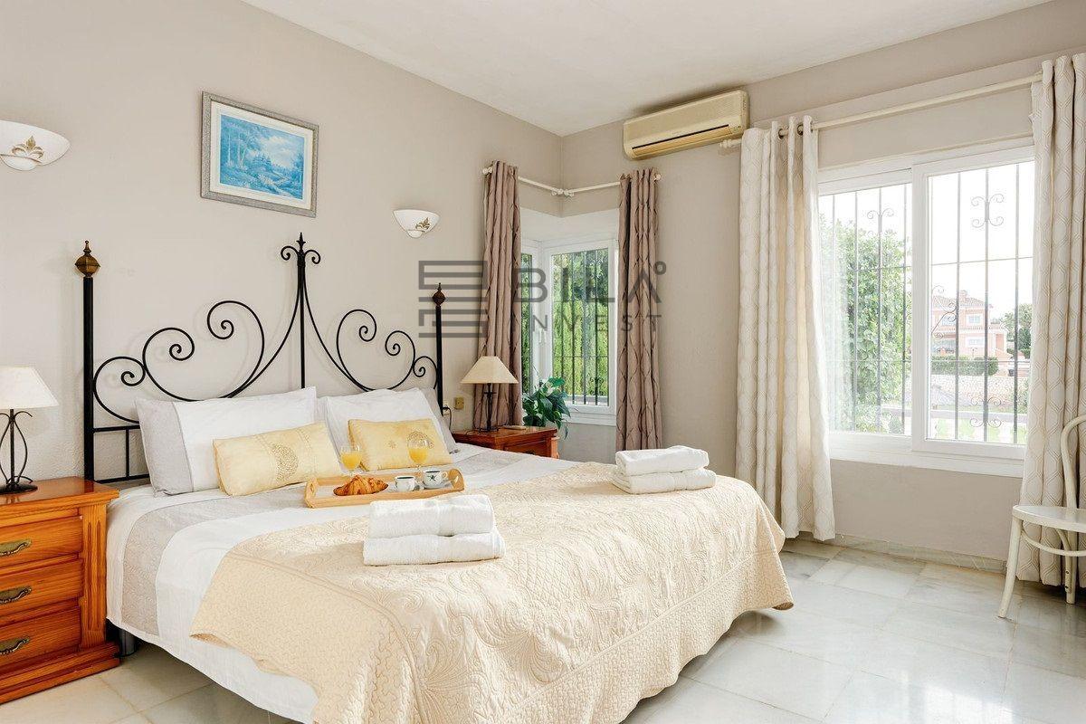Chalet for Sale in Mijas