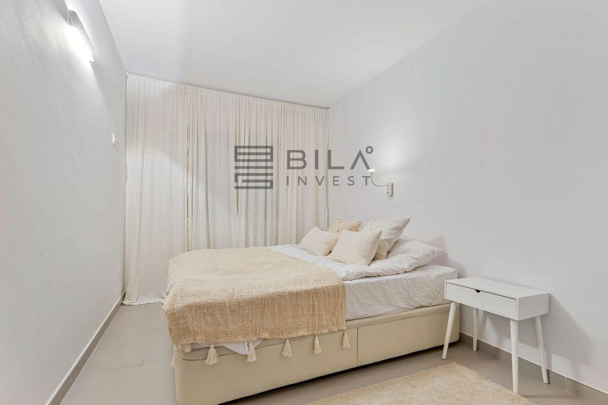 Flat for Sale in Benalmádena