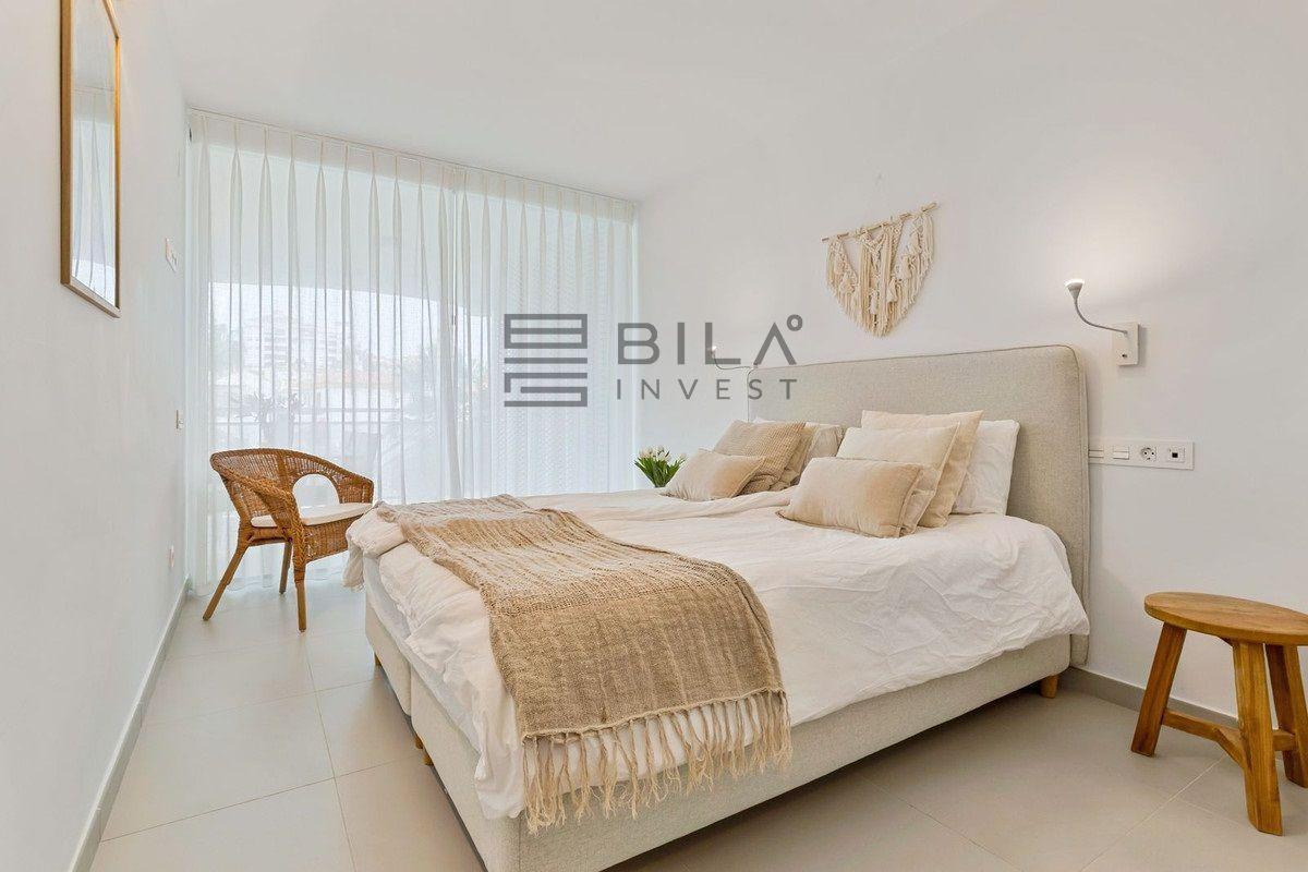 Flat for Sale in Benalmádena