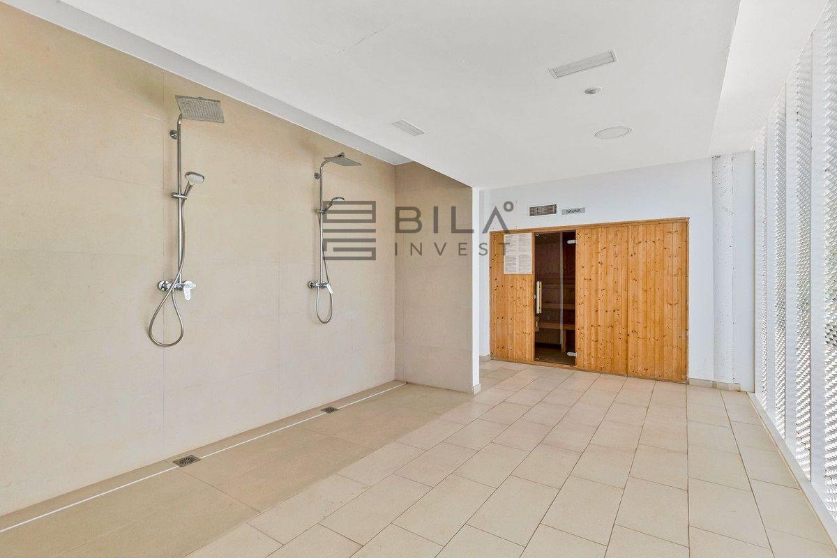 Flat for Sale in Benalmádena