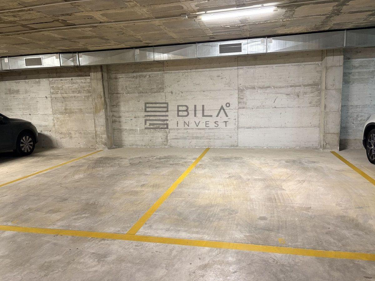 Flat for Sale in Benalmádena