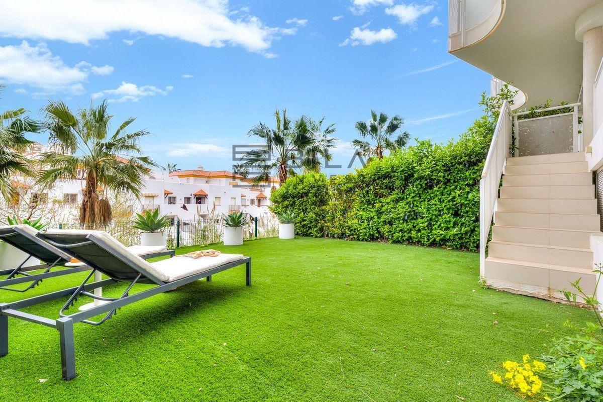 Flat for Sale in Benalmádena