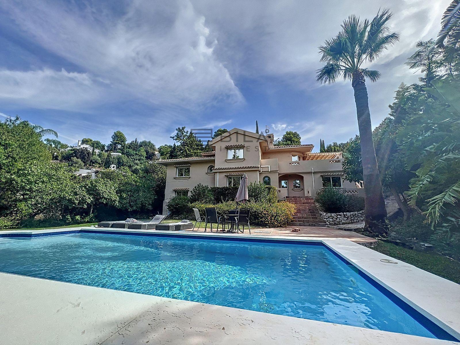 Chalet for Sale in Mijas